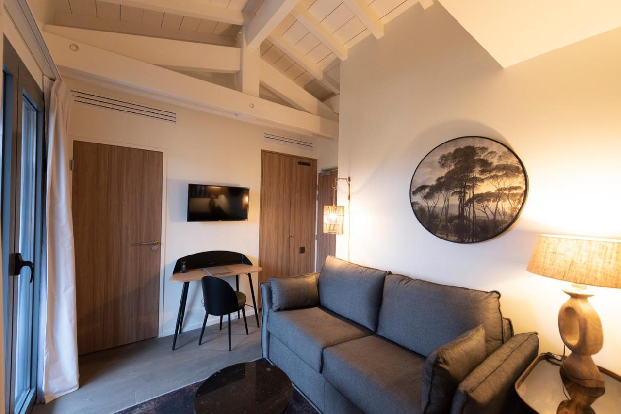 L'Anderenis Boutique Hotel 앙데르노스레방 외부 사진